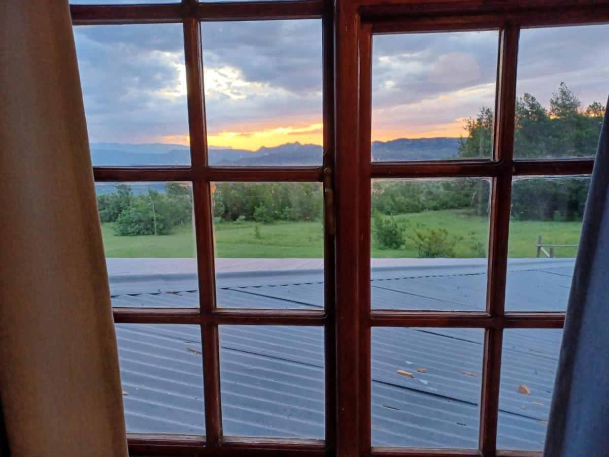 Drakensberg Mountain Retreat Guest House Bergville Bagian luar foto