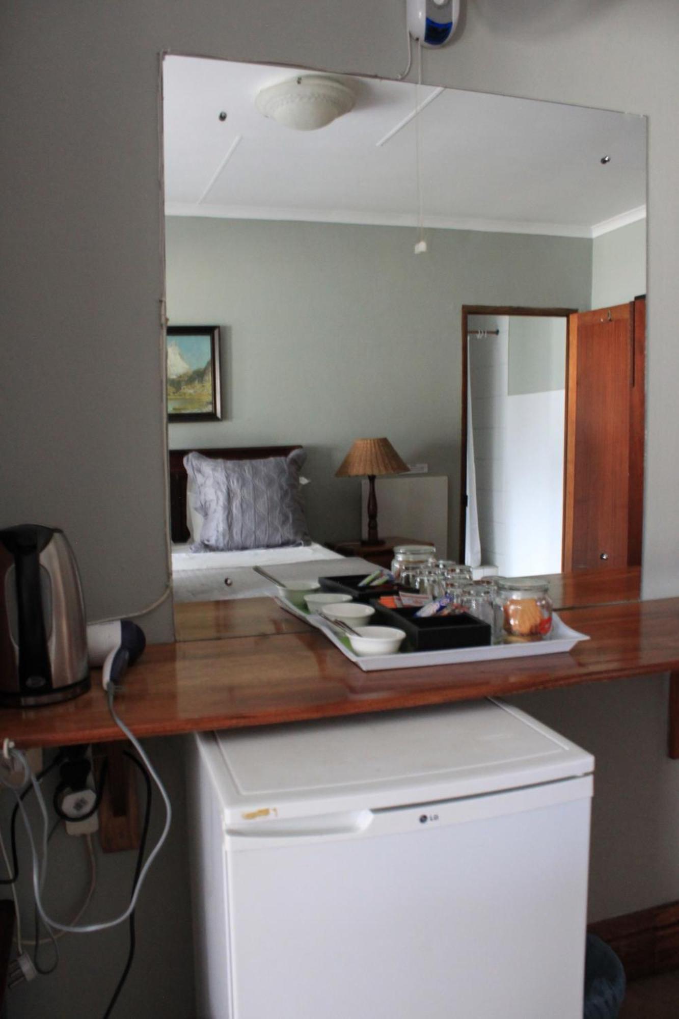 Drakensberg Mountain Retreat Guest House Bergville Bagian luar foto