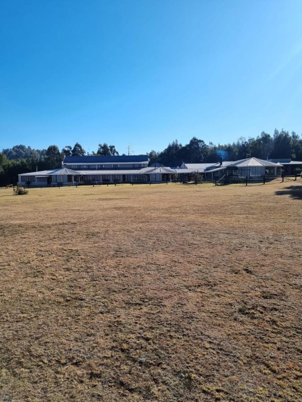 Drakensberg Mountain Retreat Guest House Bergville Bagian luar foto