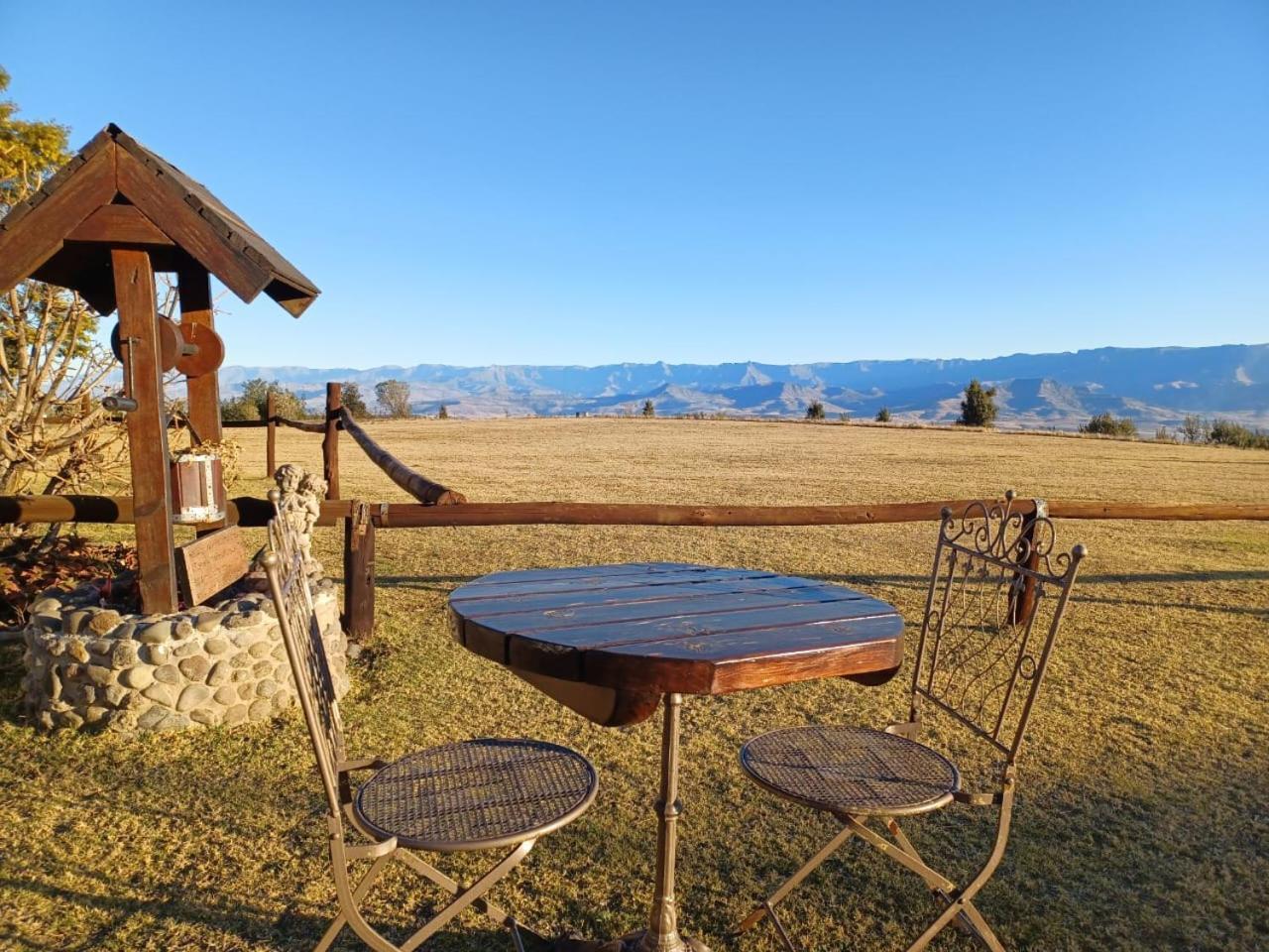 Drakensberg Mountain Retreat Guest House Bergville Bagian luar foto